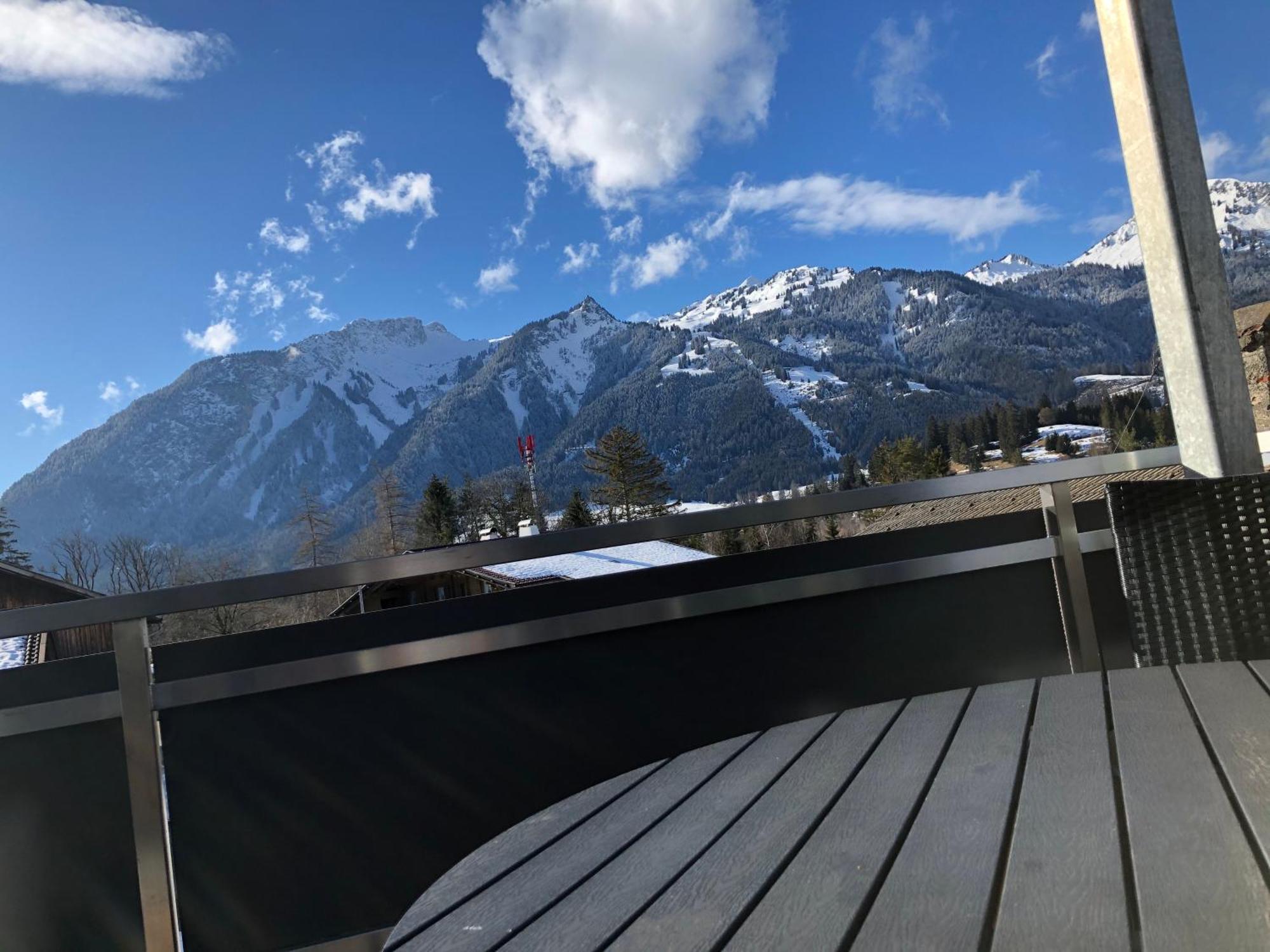 Alpenapart Singer - Contactless Check-In Reutte Exteriör bild