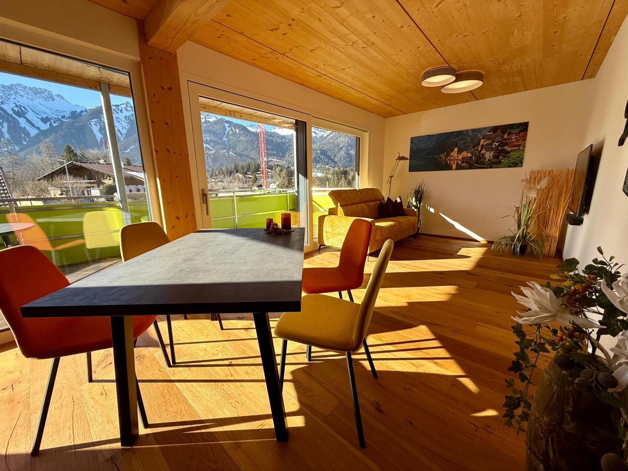 Alpenapart Singer - Contactless Check-In Reutte Exteriör bild