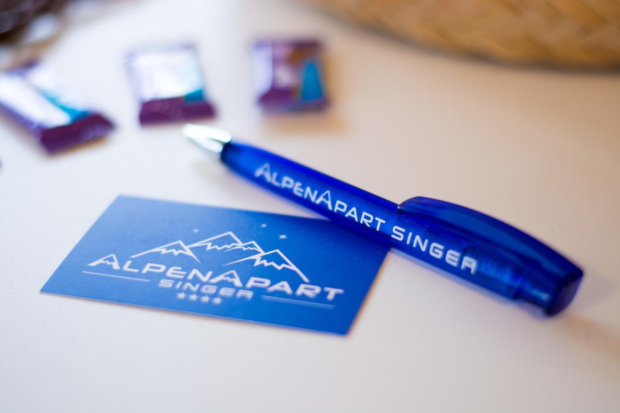Alpenapart Singer - Contactless Check-In Reutte Exteriör bild